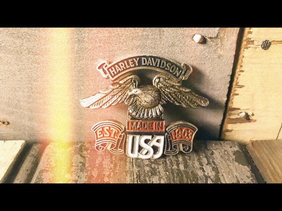 Harley Davidson Eagle small silver metal emblem 1990 USA - Vintage